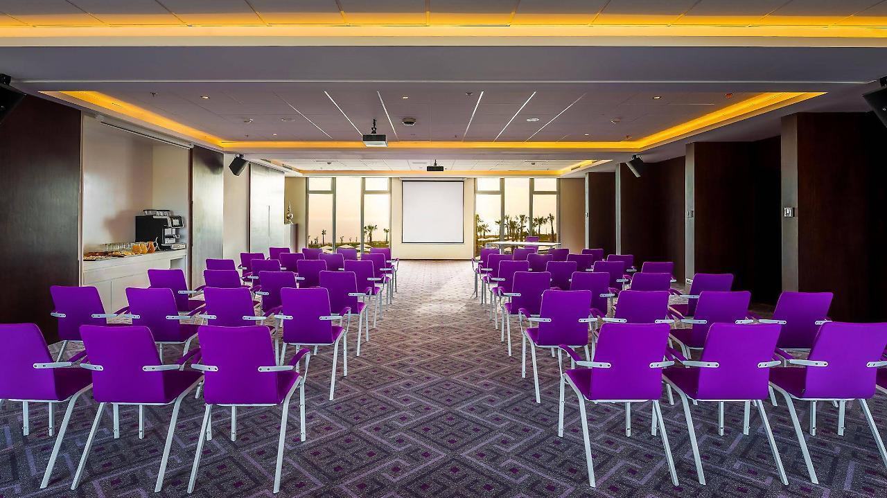 Hyatt Place Bay 5*